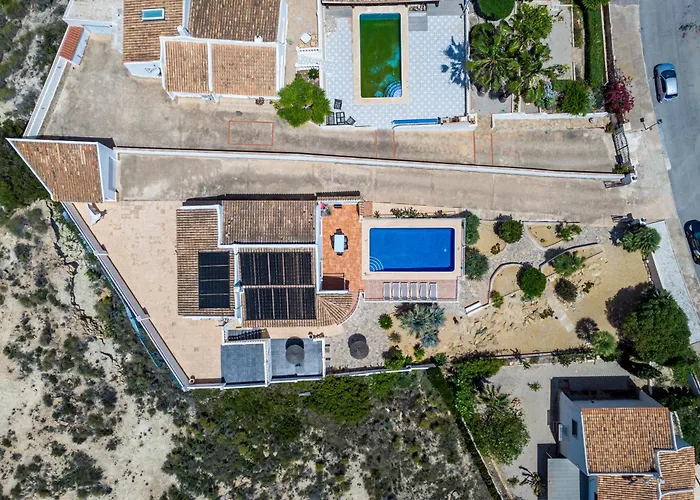 Villa Casa Madronos