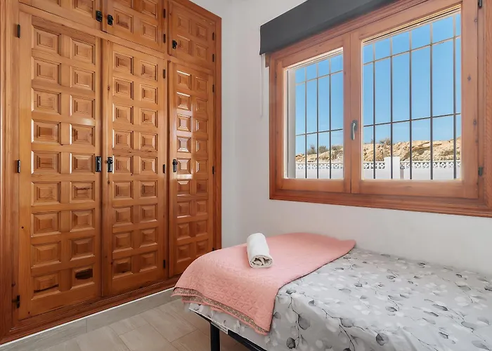 Vila Casa Madronos *