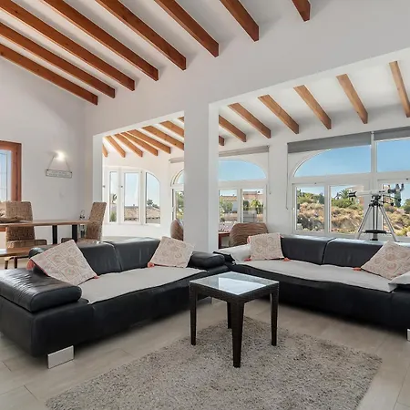 Casa Madronos 坎佩略